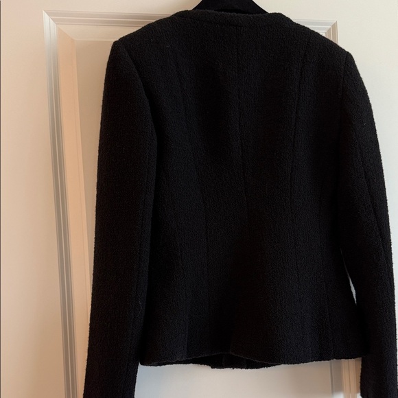 Authentic CHANEL Jacket - Picture 4 of 9